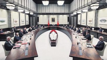 Kabine &Ouml;nemli G&uuml;ndemle Bir Araya Gelecek
