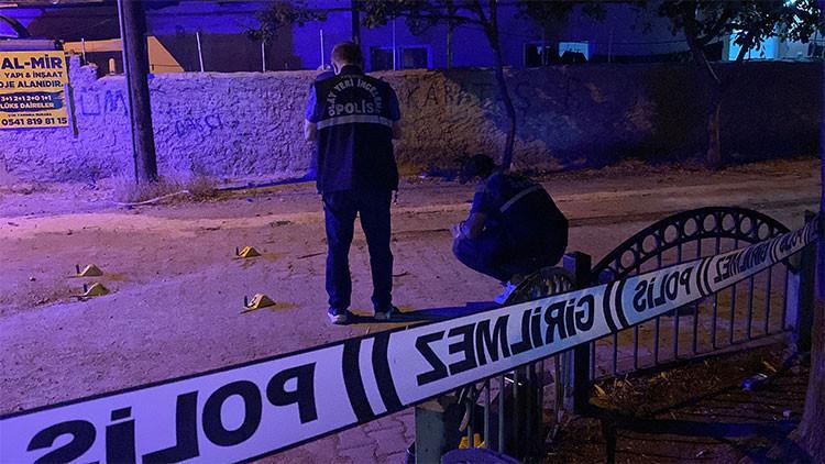 KADES Uygulaması ile Yardım İsteyen Kadının Evine Açılan Ateş: 4 Kurşun İkame İle Camları Kırdı