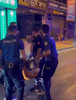 Kadıköy'de Alacak Verecek Kavgasında Kan Aktı: 2 Yaralı
