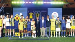 Kadıköy’de gövde gösterisi