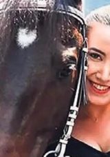 Kadın At Yarışı Spikerinin Ş&uuml;pheli &Ouml;l&uuml;m&uuml;