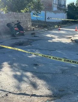 Kaldırımdaki Ahşap Plakaya Çarpan Motosiklet Sürücüsü Hayatını Kaybetti