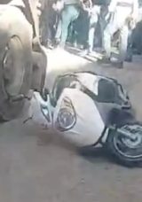 Kamyon ile Motosiklet &Ccedil;arpışması: 1 &Ouml;l&uuml;