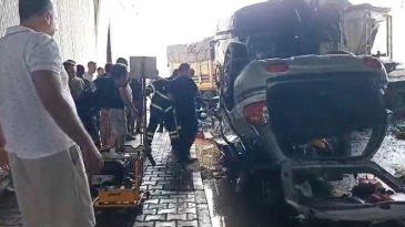 Karşı Y&ouml;ne Ge&ccedil;en Ara&ccedil; Faciaya Neden Oldu: 3 Kayıp, 5 Yaralı