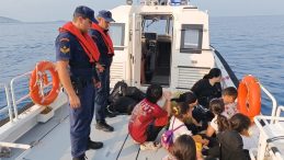 Kaş'ta 21 Afgan Göçmen Yakalandı
