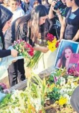 Katledilen Ayşe i&ccedil;in y&uuml;r&uuml;d&uuml;ler