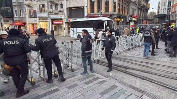 Kaymakamlık Duyurdu: Beyoğlu'nda Toplantı ve G&ouml;steri Y&uuml;r&uuml;y&uuml;şleri 1 G&uuml;n S&uuml;reyle Yasaklandı