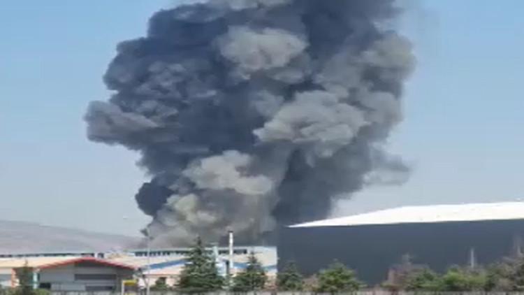 Kayseri'de Mobilya Fabrikası Alev Alev!