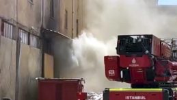 Kazan İmalathanesinde Korkutan Yangın! İmalathanede Kalan Bir İşçi Dumandan Etkilendi