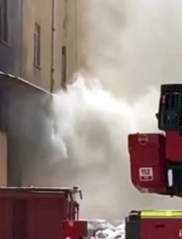 Kazan İmalathanesinde Korkutan Yangın! İmalathanede Kalan Bir İşçi Dumandan Etkilendi