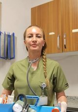 Kendi kalp ameliyatını ge&ccedil;irdi, şimdi başkalarının kalbini onarıyor! Hemşire Aysel'in film gibi hikayesi