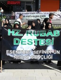 Kerbela Şehitleri Esenyurt'ta Gözyaşları ve Dualarla Anıldı