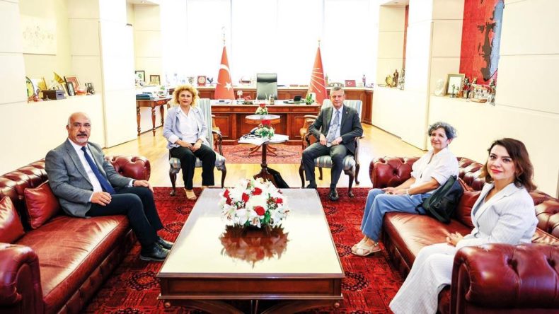 KESK Heyetini kabul etti