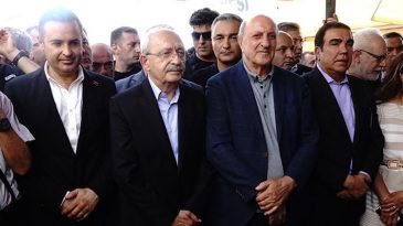 Kılı&ccedil;daroğlu'nun Acı Kaybı: İkiz Kardeşi Defnedildi