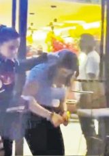 Kızlarla Kurulan Restoran Tuzakları &Ccedil;&ouml;kertildi