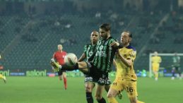 Kocaelispor, Üç Futbolcusuyla İstifa Etti