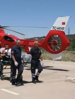 Kolunu Çim Biçme Makinesine Kaptırdı! İmdadına Ambulans Helikopter Yetişti