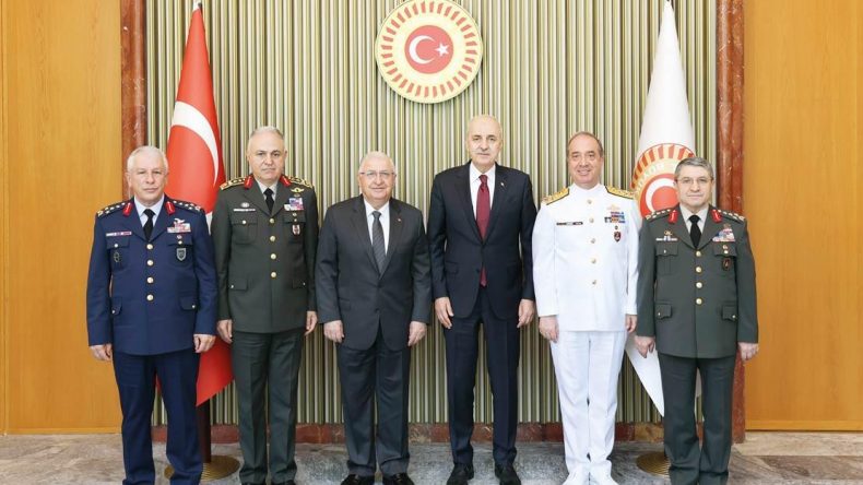 Komutanlardan Süreç Brifingi