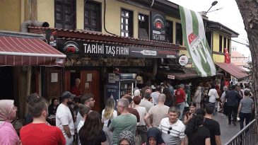 K&uuml;lt&uuml;r Yolu Festivali Bursa&rsquo;da Ger&ccedil;ekleşti… Ekonomiye Yansıyan Coşku, Otel ve Restoran Sahiplerini Memnun Etti