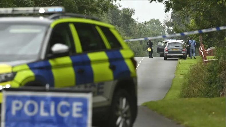 Kuzey İrlanda'da Silahlı Saldırı: İki Kişi Hayatını Kaybetti
