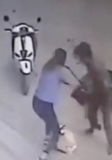 Malatya'da Eski Eşini Sokak Ortasında Vurduğu Anlar Ortaya &Ccedil;ıktı