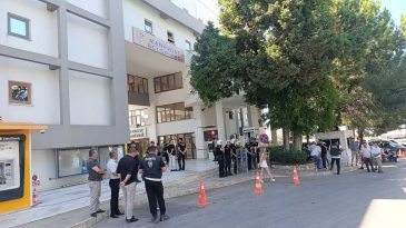 Manavgat Belediyesi&rsquo;ne Y&ouml;nelik R&uuml;şvet Operasyonunda 6 Kişi Tutuklandı