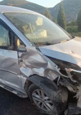 Manisa'da Hafif Ticari Ara&ccedil; ile Motosiklet &Ccedil;arpışması: 1 &Ouml;l&uuml;, 1 Yaralı