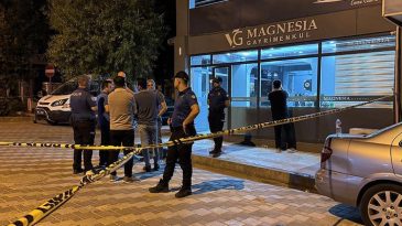 Manisa'da Silahlı &Ccedil;atışma: 1 Kişi Hayatını Kaybetti, 3 Kişi Yaralandı