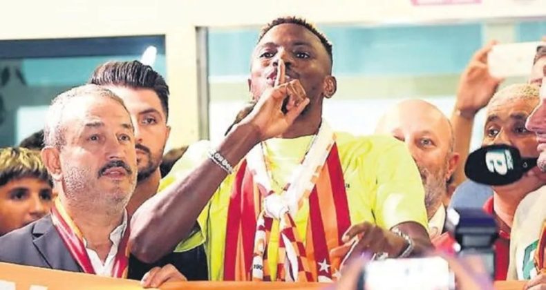 Maskeli Kral Taraftarına Kavuşacak