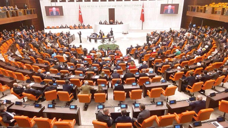 Meclis Komisyonu Haftaya Toplanacak