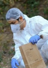 Mezarda Bulunan Muska ve Bebek Şaşkınlık Yarattı