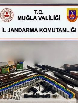 Muğla’da Tarihi Eser ve Ruhsatsız Silah Operasyonu