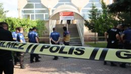 Namaz Kılarken Bıçaklanan Kişi Hayatını Kaybetti