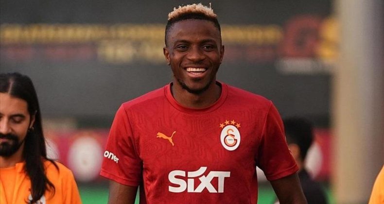Napoli'nin İstekleri Bitmiyor! Osimhen Transfer Süreci Tıkanmış Durumda