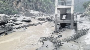 Nepal Sel Felaketi: 18 Kayıp