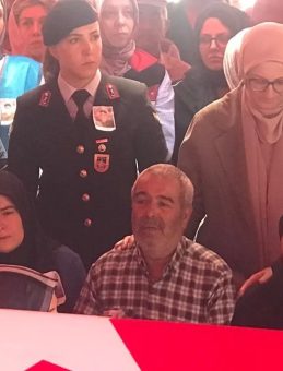 Oğlumun cenazesi değil düğünü bugün, Benim oğlum artık Türkiye’nin oğlu oldu