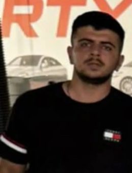 Oğlunu Bıçaklayarak Öldürdü