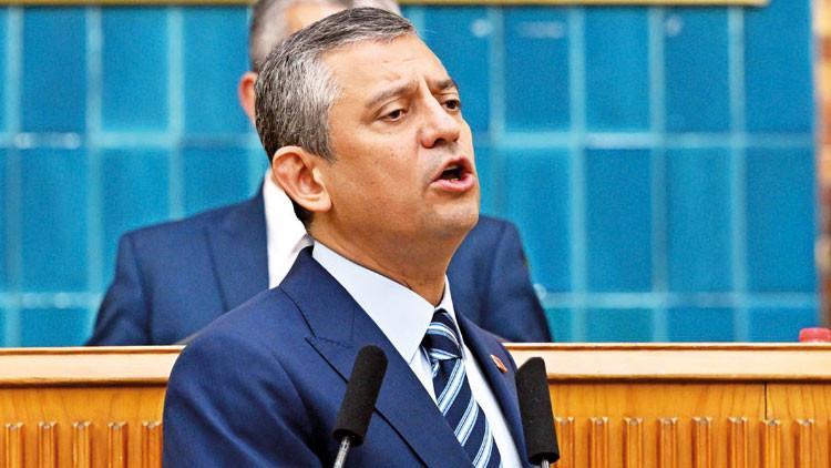 Özel'den Eleştirilere Yanıt: 'Darbe' Değil Direnme Hakkım
