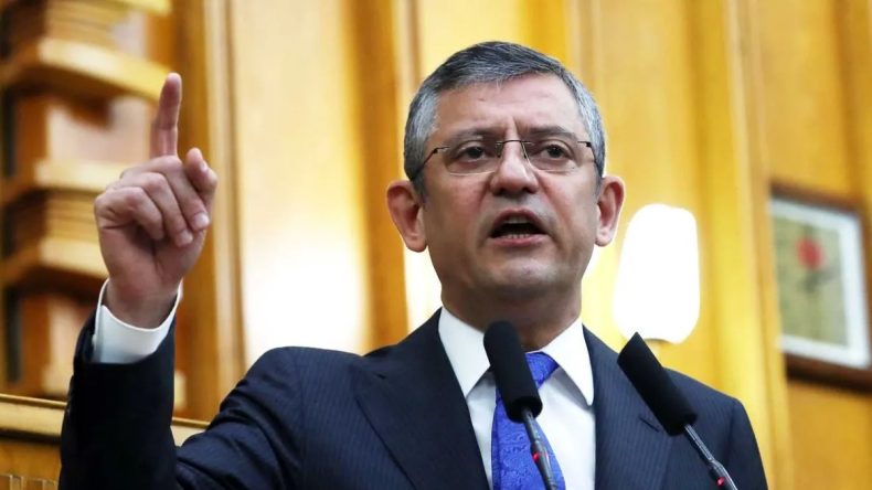 Özgür Özel, Leman'ın Hz. Muhammed'e Yönelik 'Hakaret' Karikatürünü Savundu! Sosyal Medyada Tepkiler Patladı