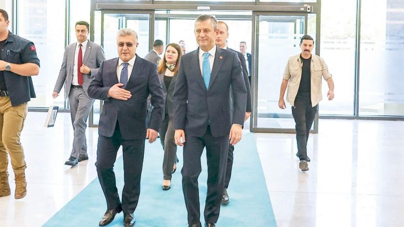 Özgür Özel Yargıtay Cumhuriyet Başsavcısı Şentürk ile Bir Araya Geldi