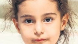 Oyuncak Mıknatısları Yuttu, Hayatı Tehlikeye Girdi