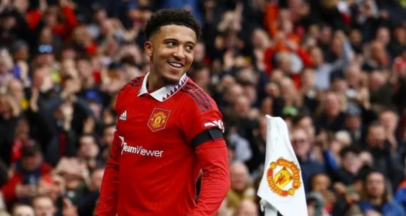Peters imzalayacak şimdi sıra Sancho’da
