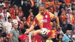 Pop Yıldızı Gibiydi!