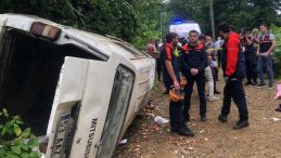 Rize'de korkunç kaza! Minibüs yamaçtan düştü: 2 ölü, 3 yaralı