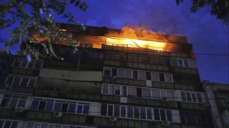 Rusya’dan Kiev’e Şiddetli Saldırı: Can Kaybı ve Yaralılar Var