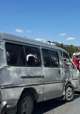 Sakarya'da Minib&uuml;s Devrildi: 6 Yaralı!