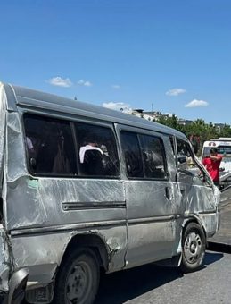 Sakarya'da Minibüs Devrildi: 6 Yaralı!