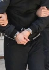 Samsun&rsquo;da eğlence mekanı &ouml;n&uuml;nde silahlı saldırı: 4 kişi g&ouml;zaltında!
