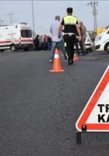 Şanlıurfa'da Trafik Kazası: İki Ara&ccedil; &Ccedil;arpıştı, Yaralılar Var
