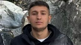 Sarıyer'de Korkun&ccedil; Kaza! Tek Tekerlek &Uuml;st&uuml;nde Dengesini Kaybeden S&uuml;r&uuml;c&uuml; Direğe &Ccedil;arparak Hayatını Kaybetti